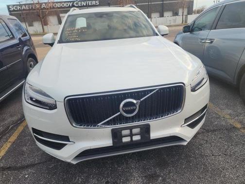 2018 Volvo XC90 T6 Momentum