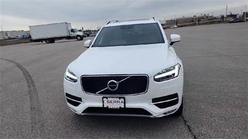 2018 Volvo XC90 T6 Momentum