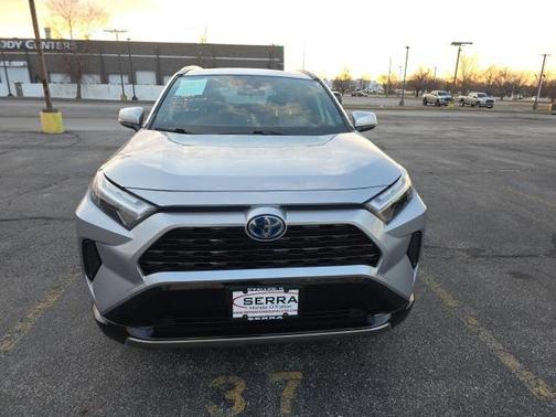 2023 Toyota RAV4 Hybrid SE