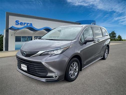 2021 Toyota Sienna XLE 7 Passenger