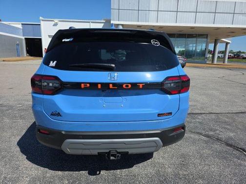 B-638p 2025 Honda Pilot TrailSport