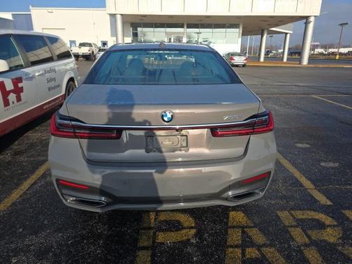 2020 BMW 750 i xDrive