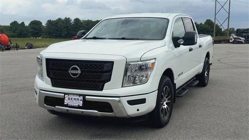 2023 Nissan Titan SV