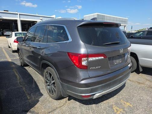 2020 Honda Pilot Touring 8-Passenger
