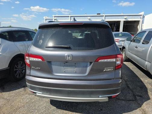 2020 Honda Pilot Touring 8-Passenger