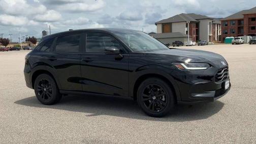Crystal Black Pearl 2027 Honda HR-V Sport