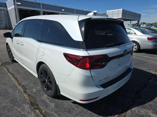 R-569m 2024 Honda Odyssey Sport