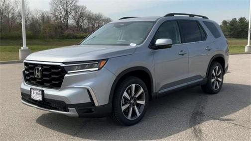 2025 Honda Pilot Touring 8-Passenger