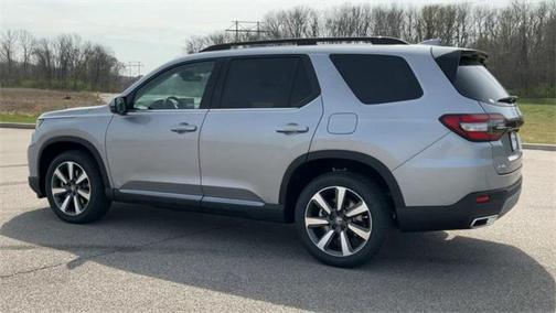 2025 Honda Pilot Touring 8-Passenger