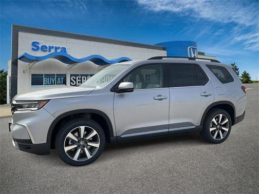 2025 Honda Pilot Touring 8-Passenger
