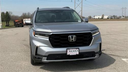 2025 Honda Pilot Touring 8-Passenger