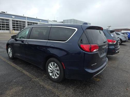 2018 Chrysler Pacifica Touring Plus