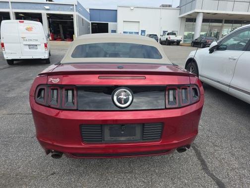 2014 Ford Mustang V6 Premium