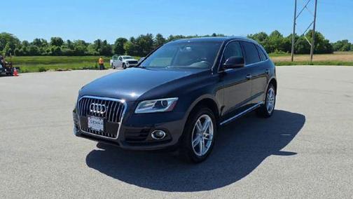 Utopia Blue Metallic 2017 Audi Q5 2.0T Premium Plus
