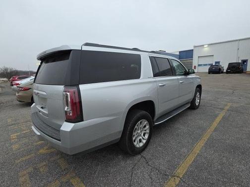 2016 GMC Yukon XL SLE