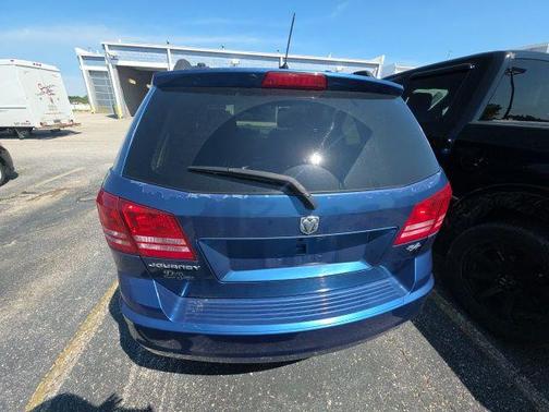 Deep Water Blue Pearlcoat 2009 Dodge Journey R/T