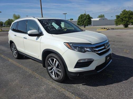 White Diamond Pearl 2018 Honda Pilot Elite