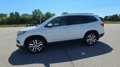 White Diamond Pearl 2018 Honda Pilot Elite