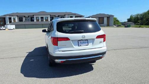 White Diamond Pearl 2018 Honda Pilot Elite
