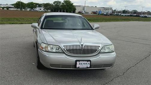 2011 Lincoln Town Car Signature