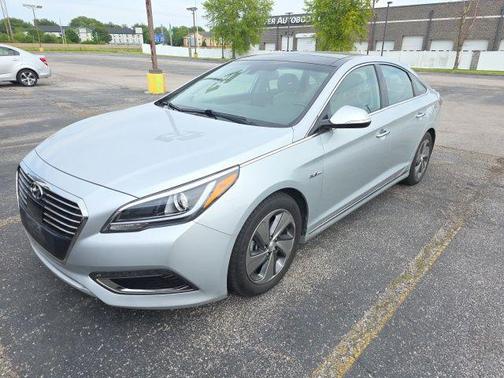 Ion Silver 2017 Hyundai SONATA Hybrid Limited