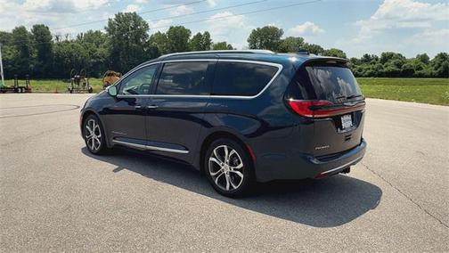 2022 Chrysler Pacifica L