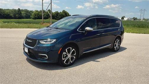 2022 Chrysler Pacifica L