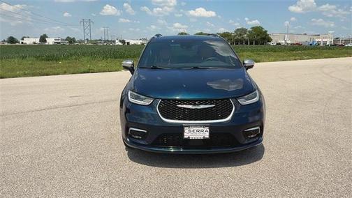2022 Chrysler Pacifica L