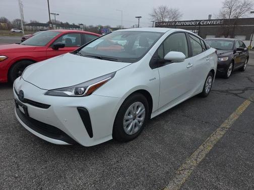 2021 Toyota Prius LE