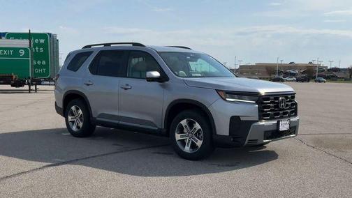 Solar Silver Metallic 2026 Honda Pilot EX-L