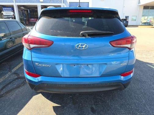 Caribbean Blue 2016 Hyundai TUCSON SE