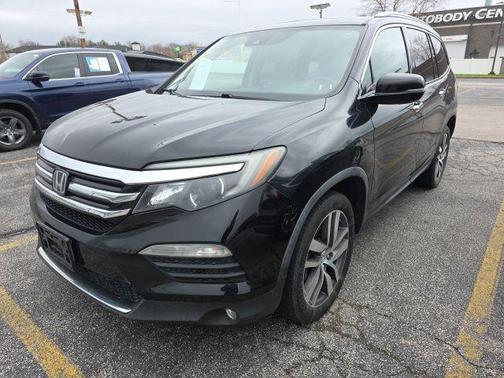 Crystal Black Pearl 2016 Honda Pilot Touring