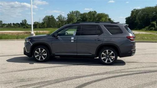 2025 Honda Pilot Touring 8-Passenger