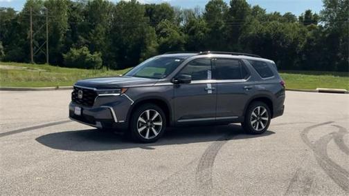 2025 Honda Pilot Touring 8-Passenger