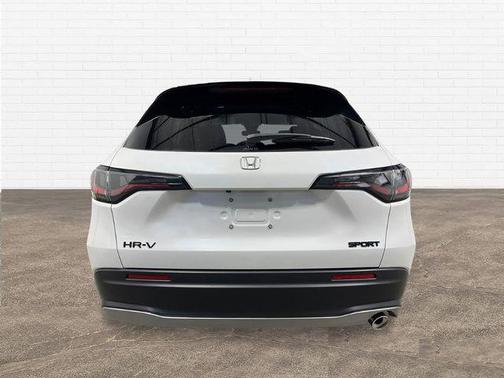 Platinum White Pearl 2026 Honda HR-V AWD Sport