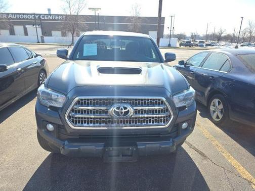 2017 Toyota Tacoma TRD Sport