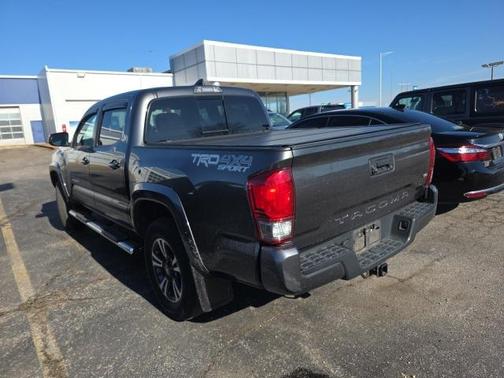 2017 Toyota Tacoma TRD Sport