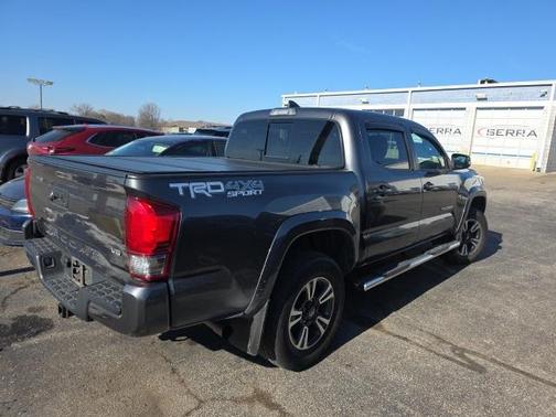 2017 Toyota Tacoma TRD Sport