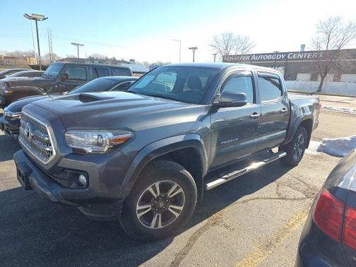 2017 Toyota Tacoma TRD Sport