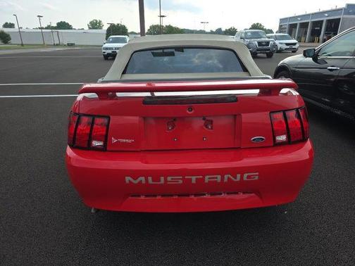 2004 Ford Mustang Base
