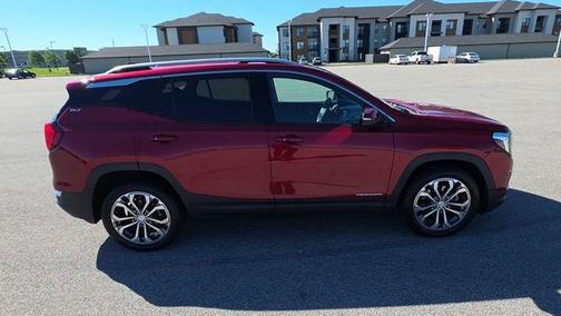 Red Quartz Tintcoat 2020 GMC Terrain SLT