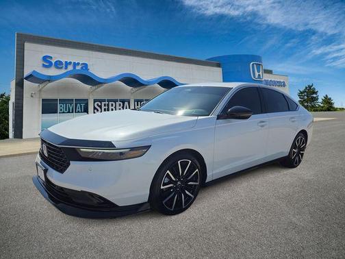 Platinum White Pearl 2026 Honda Accord Hybrid Touring