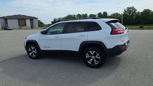 Bright White Clearcoat 2016 Jeep Cherokee Trailhawk
