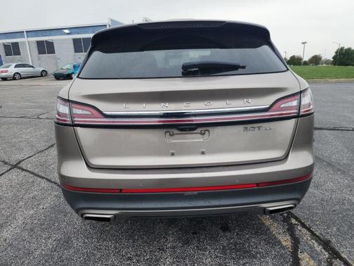 2019 Lincoln Nautilus Select