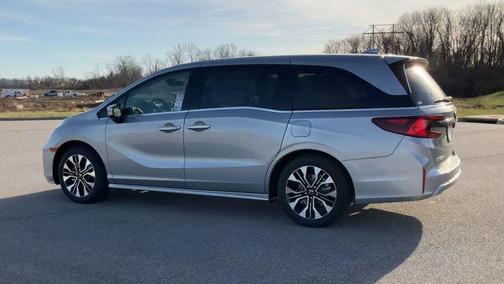 Solar Silver Metallic 2026 Honda Odyssey Elite