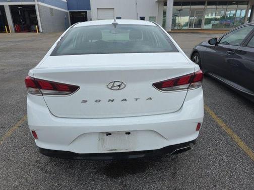 Quartz White Pearl 2018 Hyundai SONATA SEL