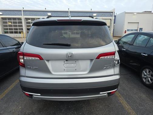 2020 Honda Pilot Touring 8-Passenger