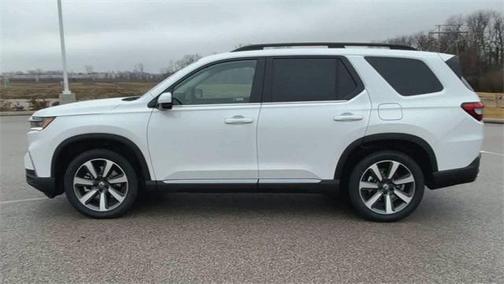 2025 Honda Pilot Touring 8-Passenger