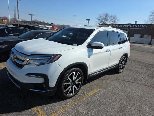 2021 Honda Pilot Touring 8-Passenger