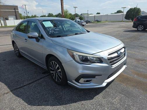 Ice Silver Metallic 2018 Subaru Legacy Premium